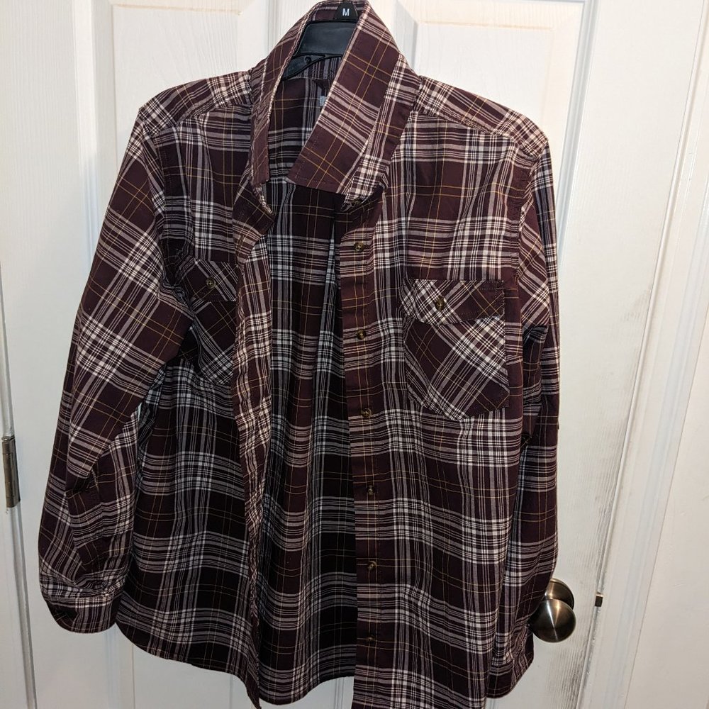 Carhartt long sleeve shirt size: xlarge